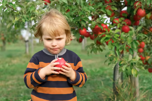 kid eating an apple 